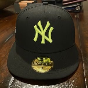 Brand new new era hat, New York size 7 fitted
